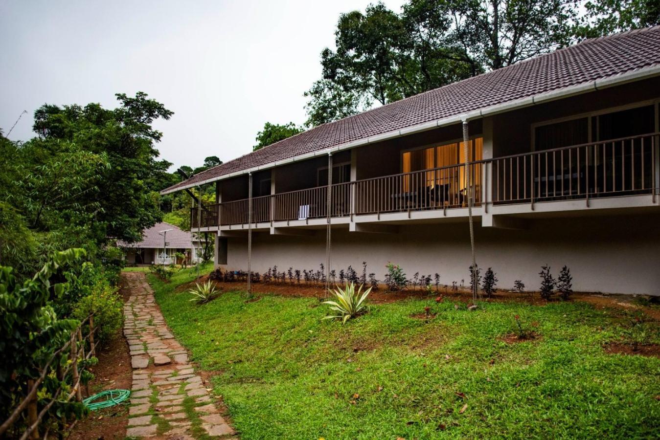 Hotel Abad Brookside Wayanad Vythiri Esterno foto