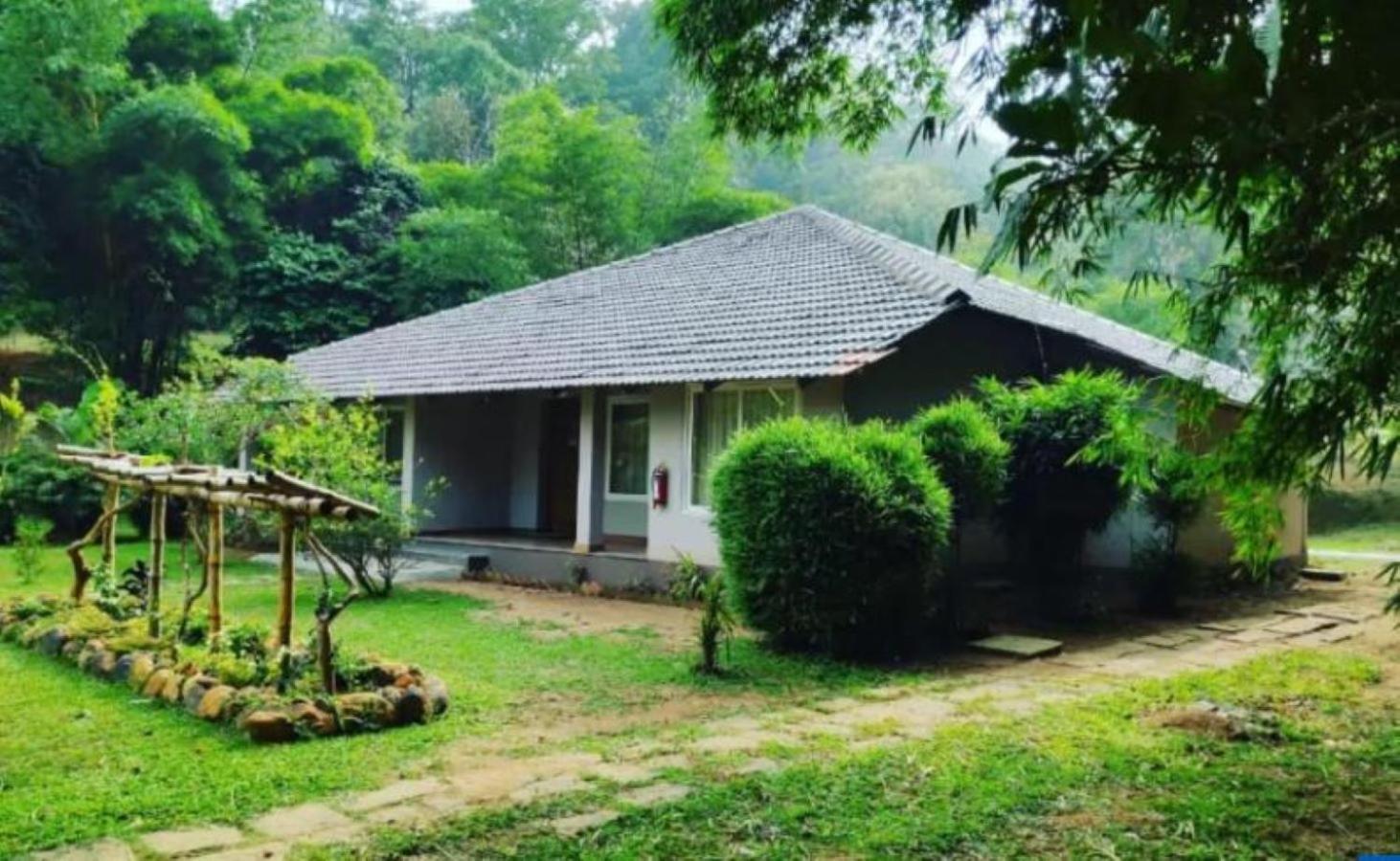 Hotel Abad Brookside Wayanad Vythiri Esterno foto