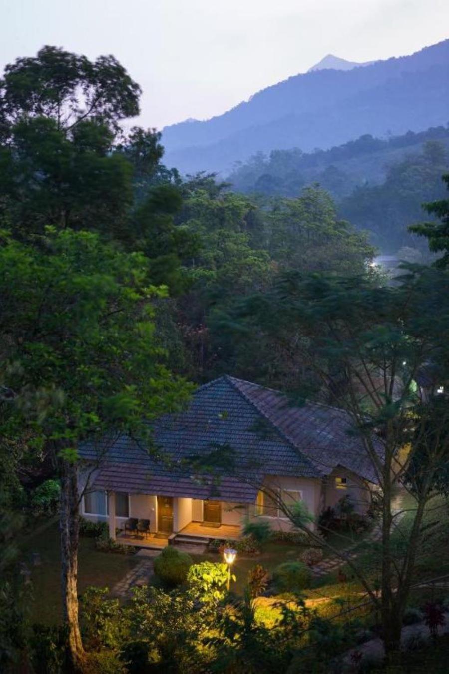 Hotel Abad Brookside Wayanad Vythiri Esterno foto