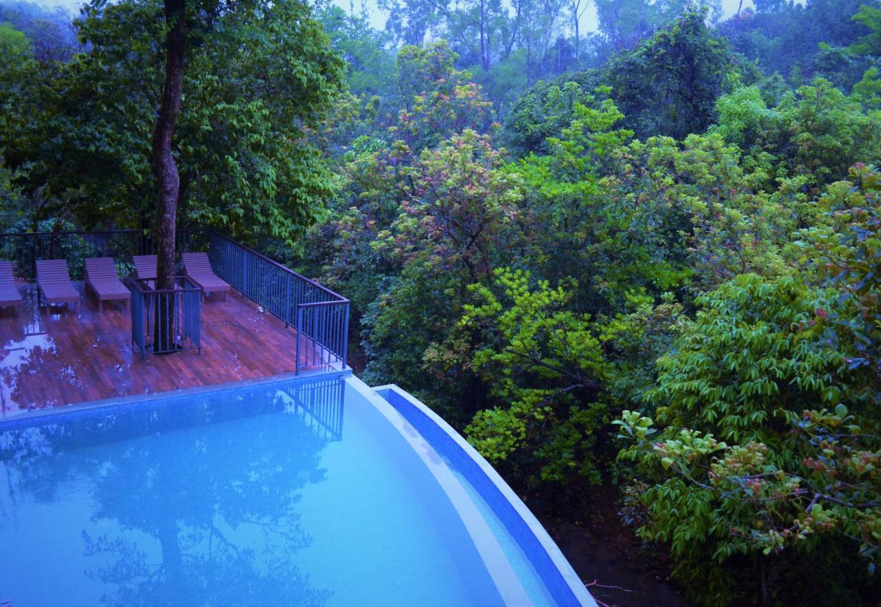 Hotel Abad Brookside Wayanad Vythiri Esterno foto