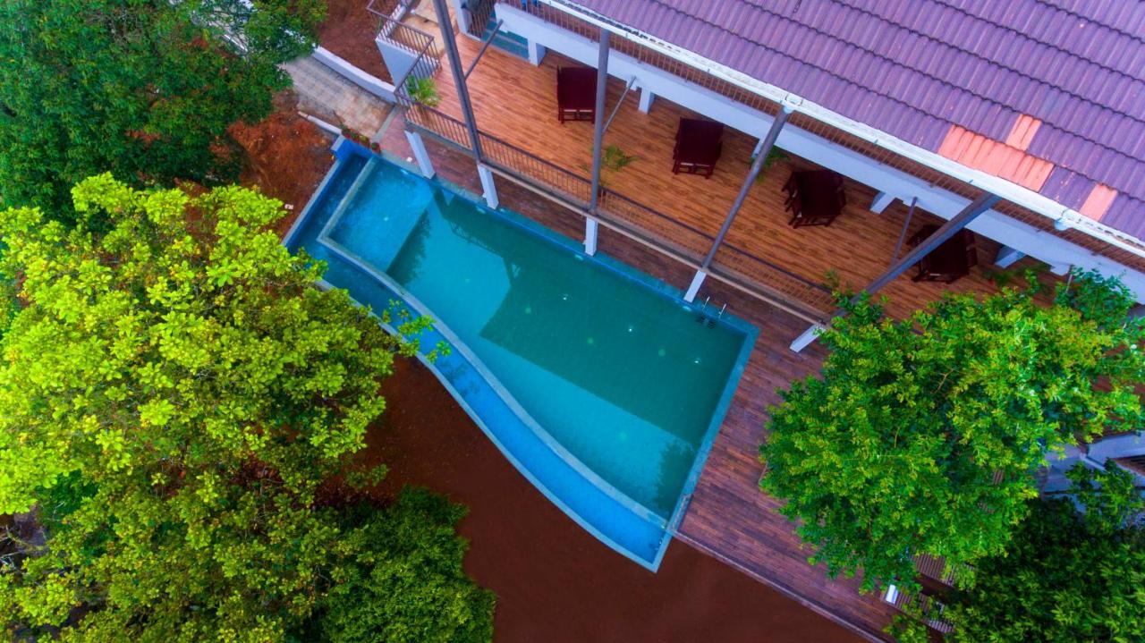 Hotel Abad Brookside Wayanad Vythiri Esterno foto