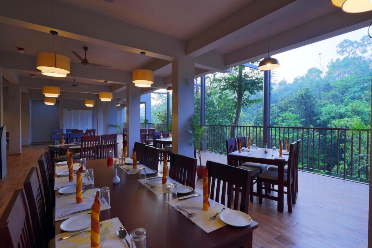 Hotel Abad Brookside Wayanad Vythiri Esterno foto