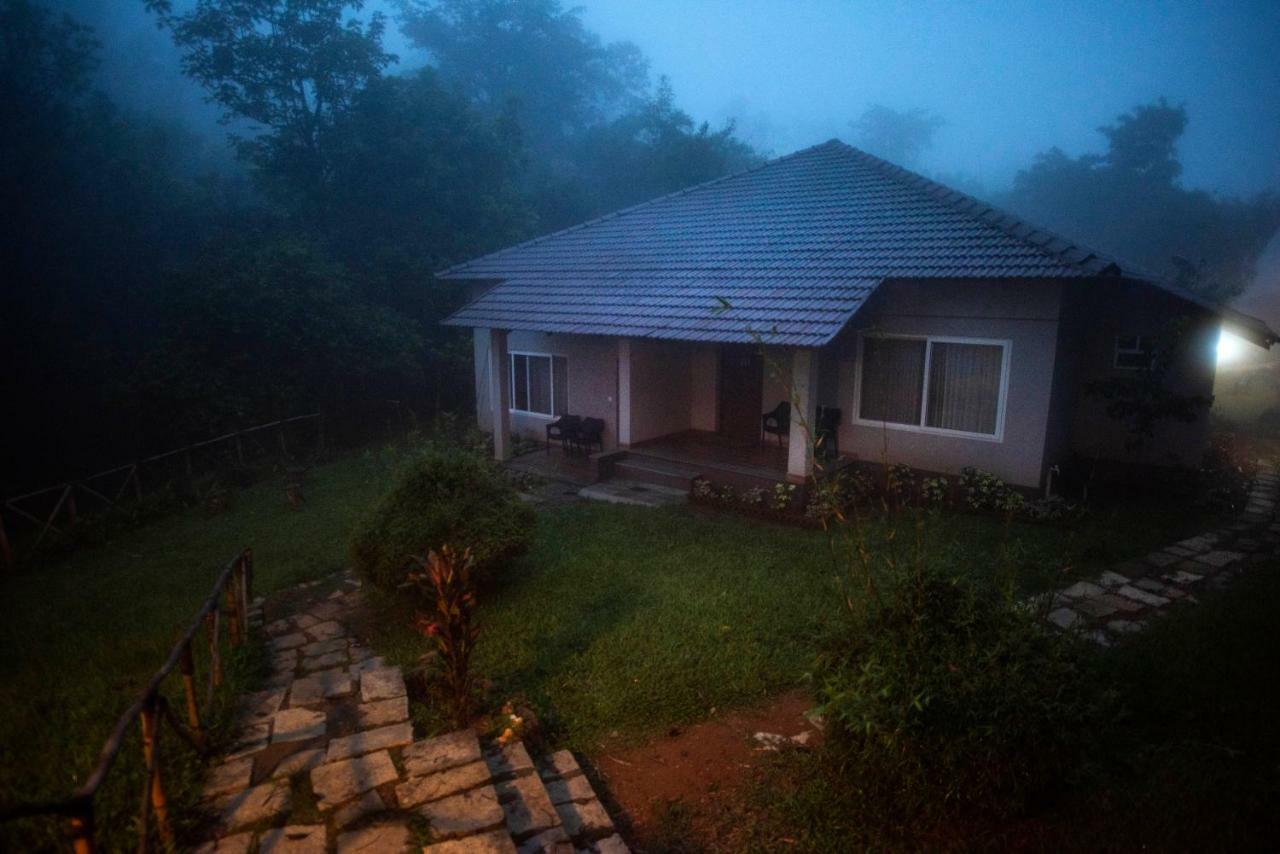 Hotel Abad Brookside Wayanad Vythiri Esterno foto